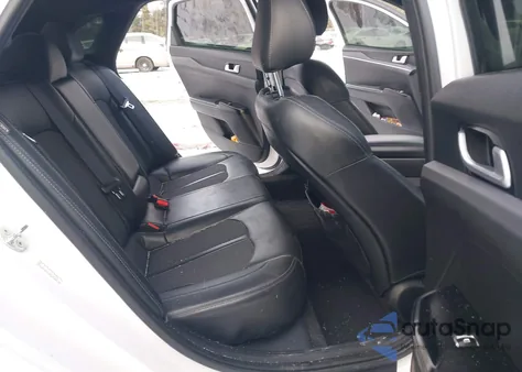 2021 Kia K5 Gt-Line из США, поврежденный, VIN 5XXG64J26MG032685